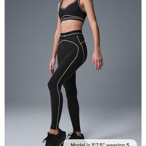 ALO Yoga Airbrush Set!